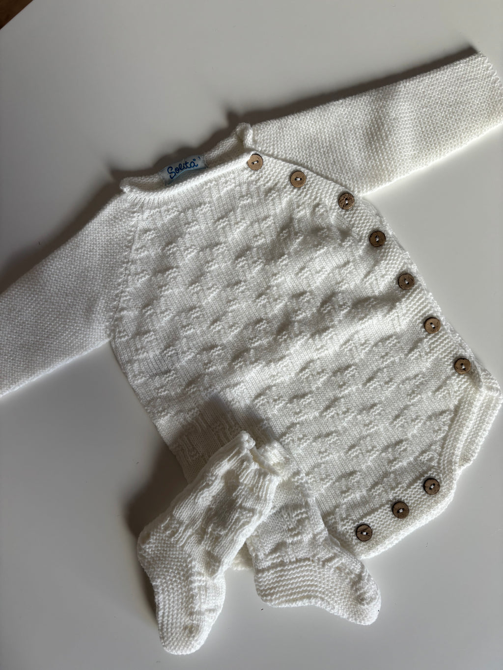 Pelele blanco abotonado