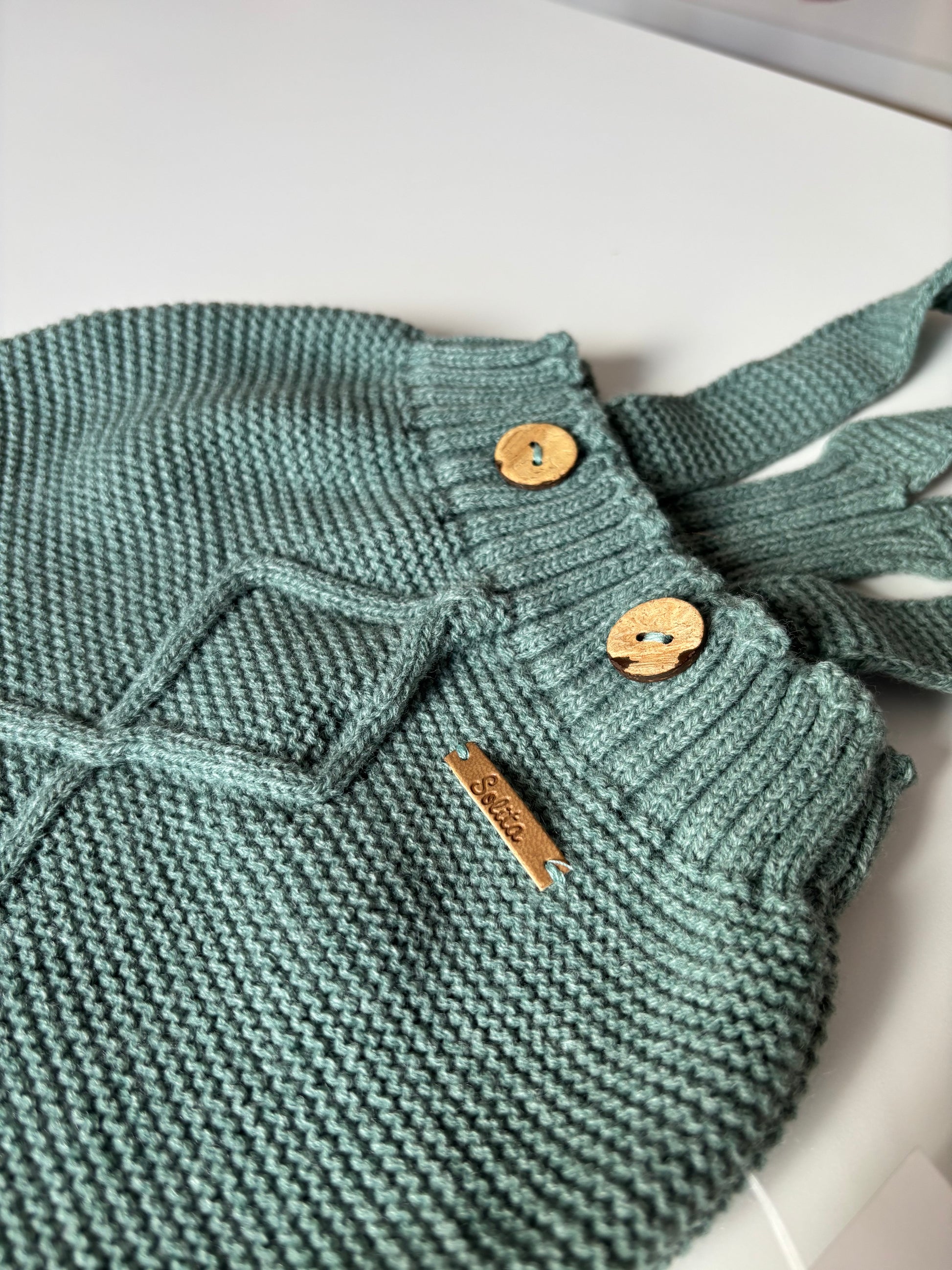 Ranita verde con botones