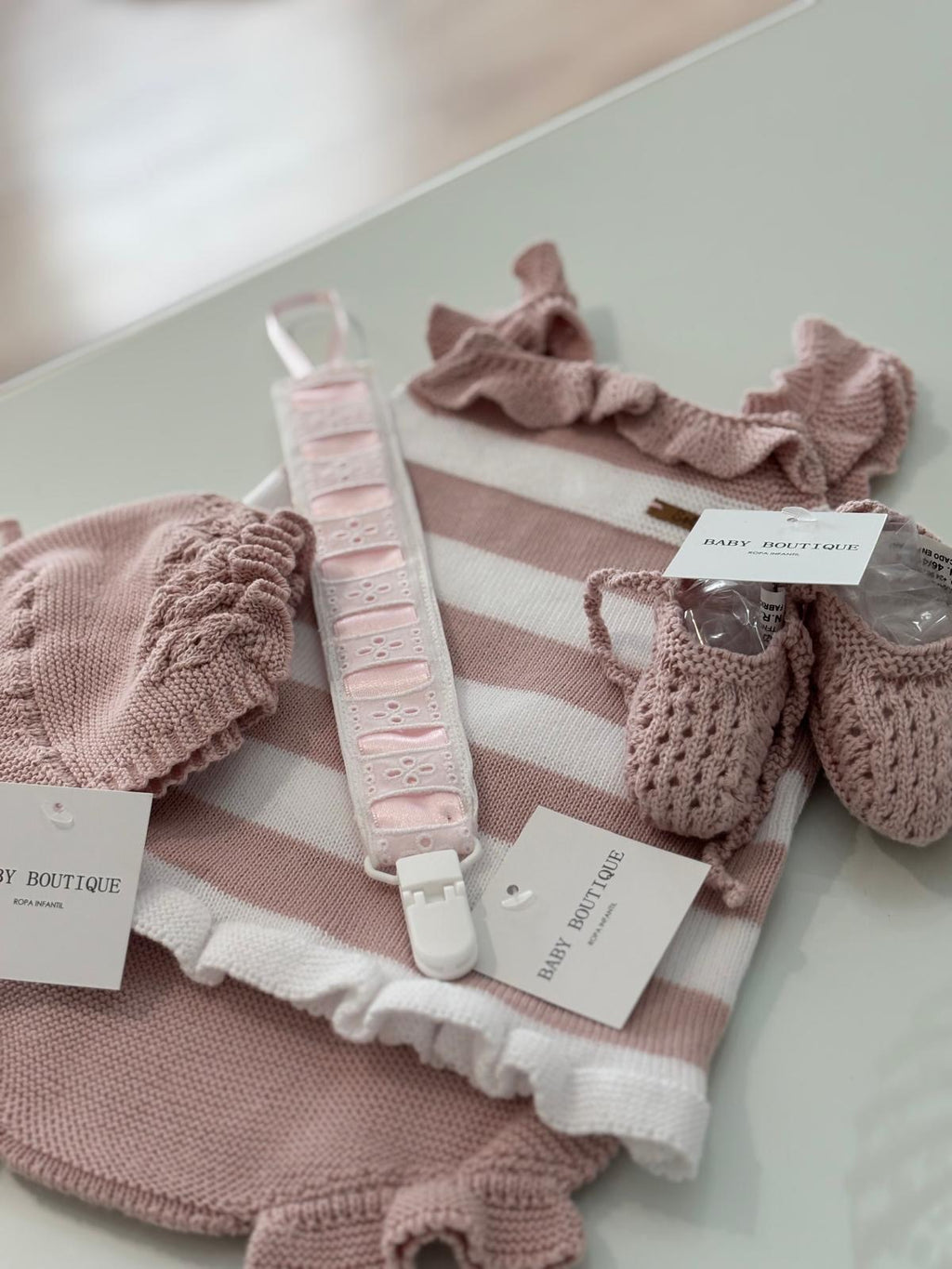Conjunto hilo rayas rosa