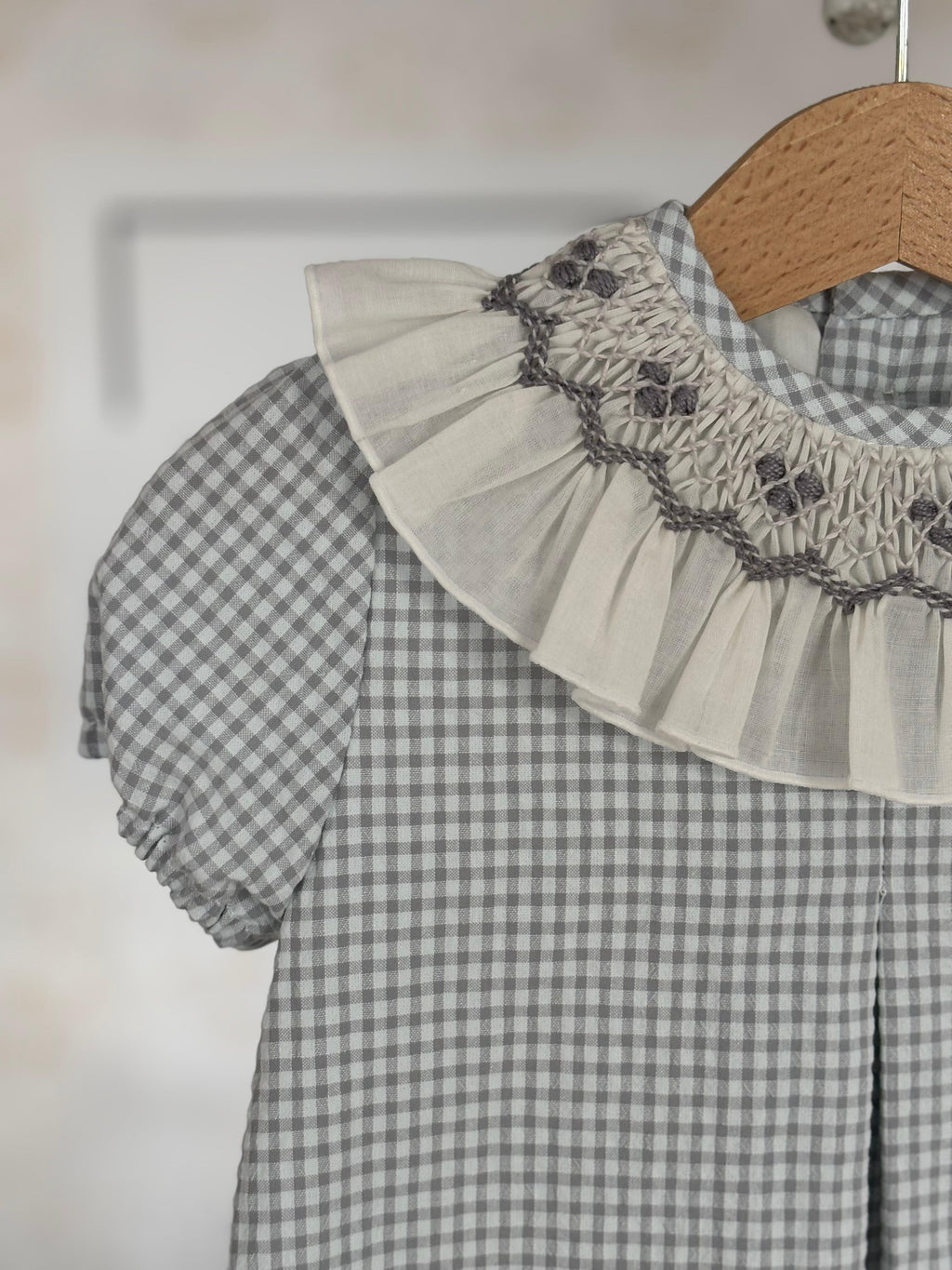 Vestido Vichy gris - cuello smock