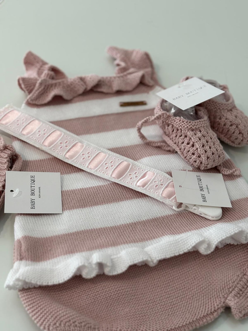 Conjunto hilo rayas rosa