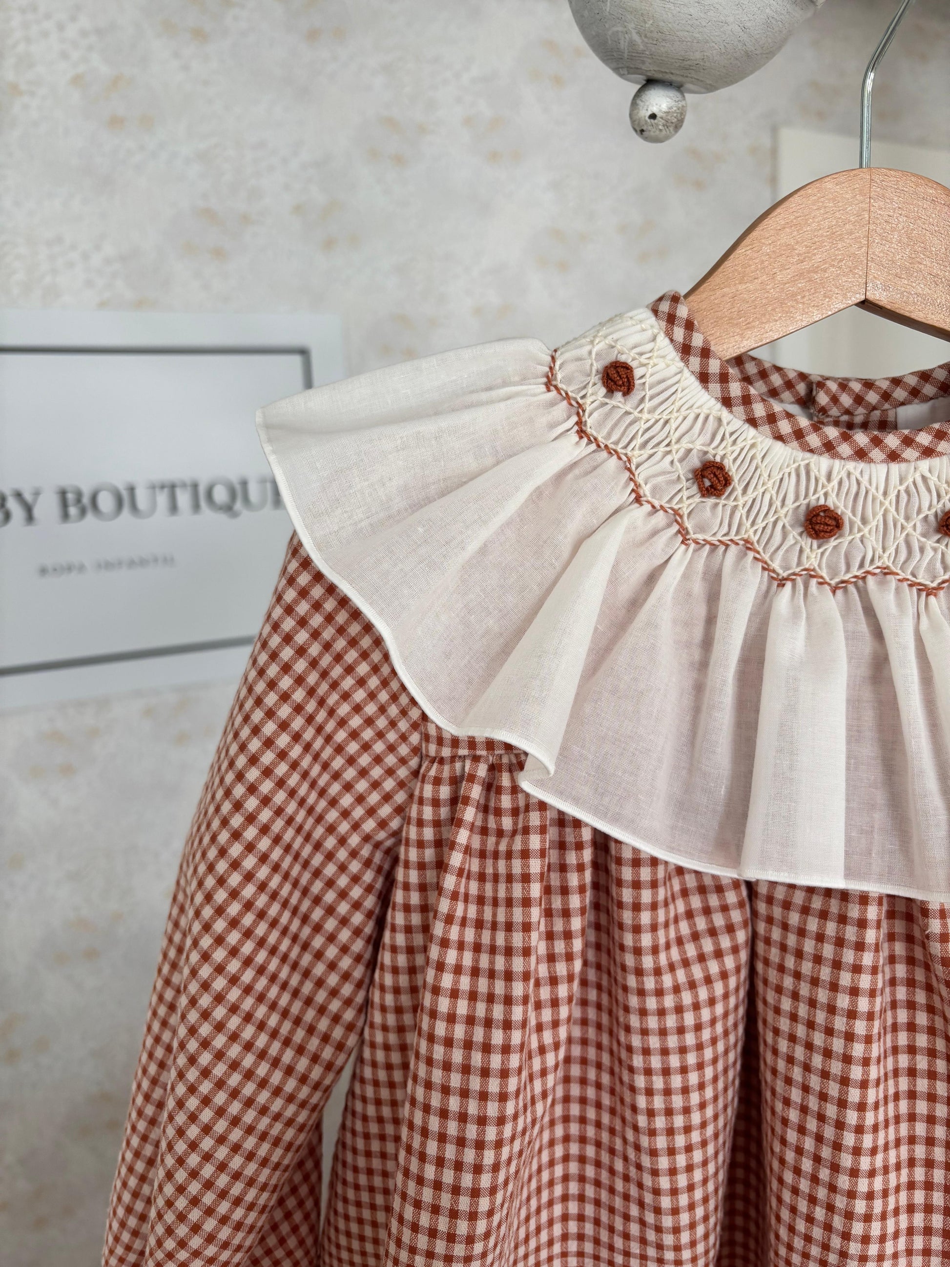 Vestido Valentina Cuello Clásico